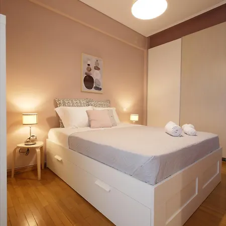 Modern 2Bd Apartment Next To Acropolis-3